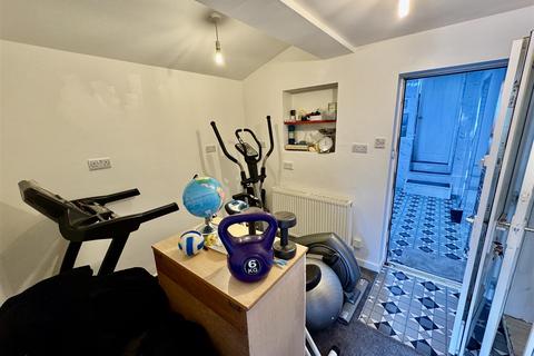 12 Ashbourne Road, Keighley, BD21 1LD