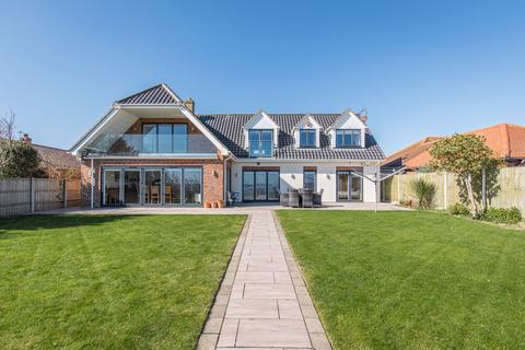 undefined, Winterton-on-Sea