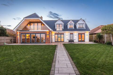 undefined, Winterton-on-Sea