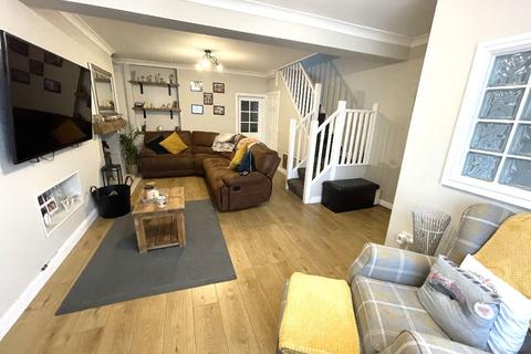 3 bedroom terraced house for sale, Newall Street, Abertillery. NP131EJ