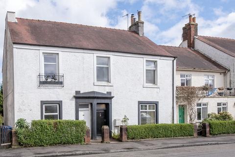 10 Moss Road, Tillicoultry, FK13 6NS