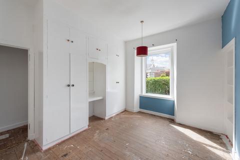 10 Moss Road, Tillicoultry, FK13 6NS