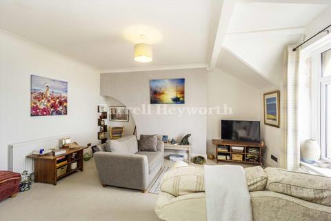 1 bedroom flat for sale, Sandylands Promenade, Morecambe LA3