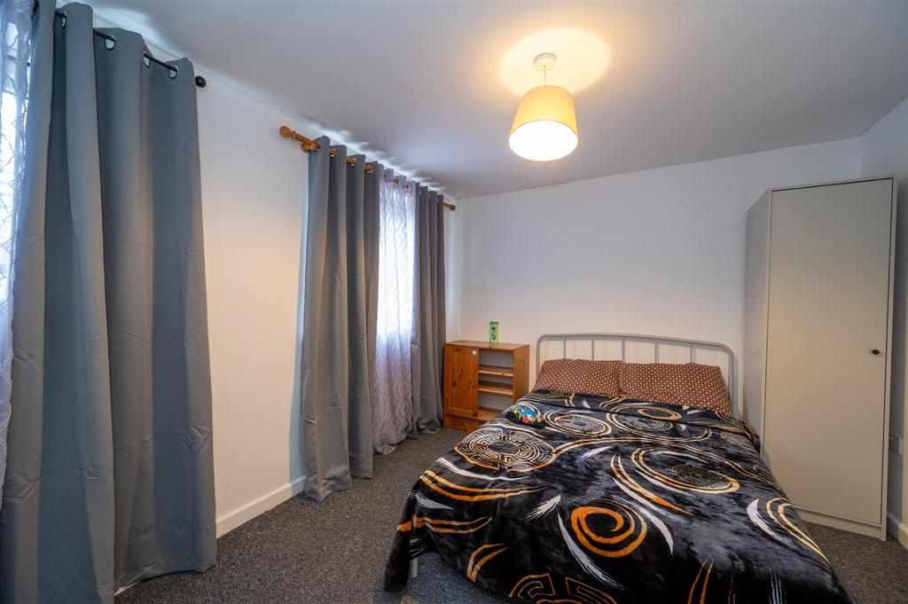Flat 1b 3 Creek Road 24 4.jpg