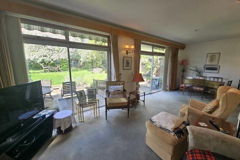 4 bedroom detached house for sale, Woodcroft Avenue, Mill Hill, NW7