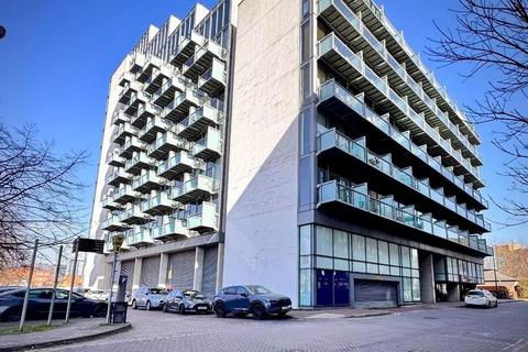 undefined, Clippers Quay, Salford, Greater Manchester, M50 3BN