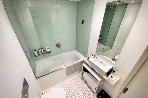 undefined, Clippers Quay, Salford, Greater Manchester, M50 3BN