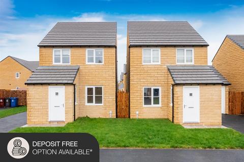 3 bedroom detached house to rent, Calverley View, Bradford, BD2