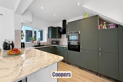 152 Armscott Road, Coventry, CV2 3AP