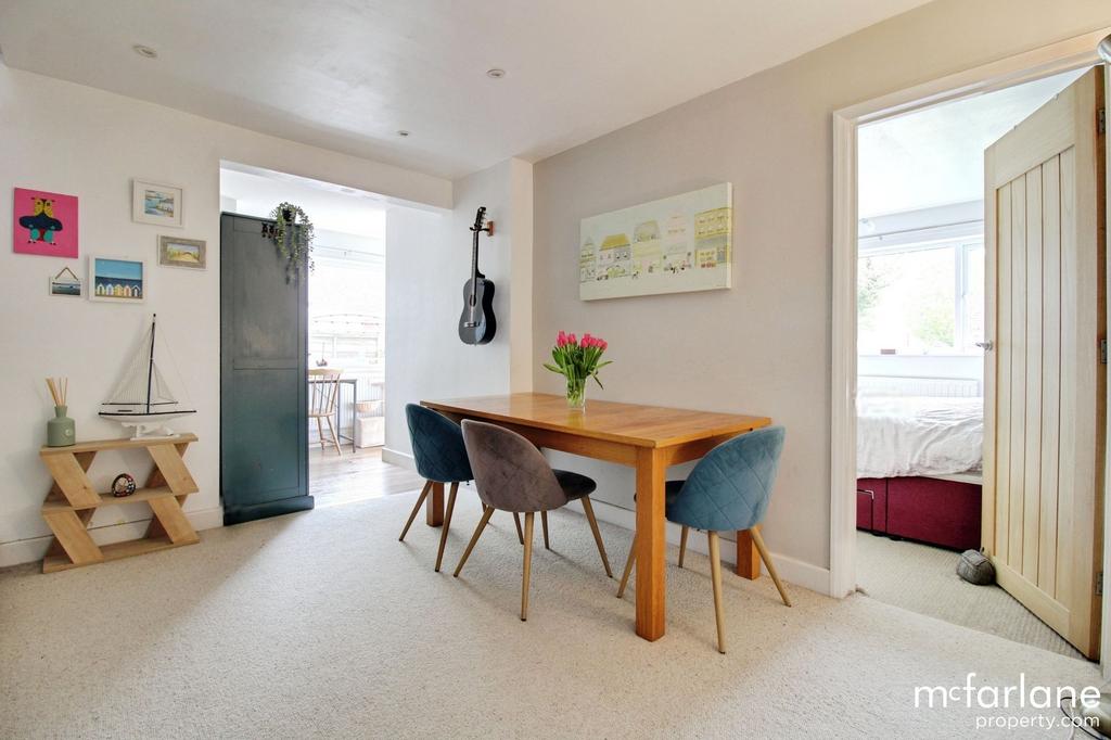 Entrance Hall/Dining