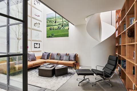 8 Sumner Place, London, SW7 3EE