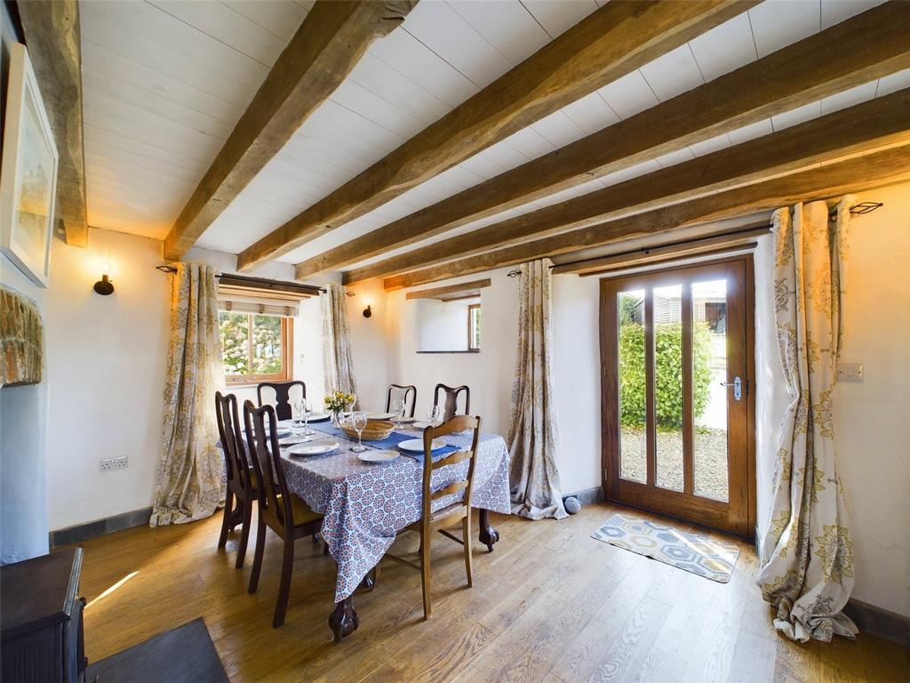 Hannahs Dining Room