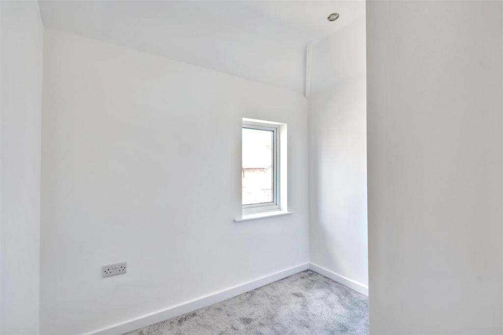 Bedroom 3 1.jpeg