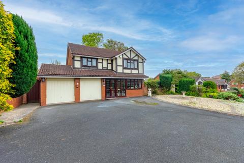 4 bedroom detached house for sale, Boulton Close, Burntwood, WS7