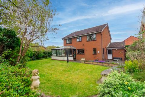4 bedroom detached house for sale, Boulton Close, Burntwood, WS7