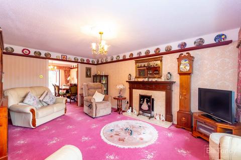 4 bedroom detached house for sale, Boulton Close, Burntwood, WS7