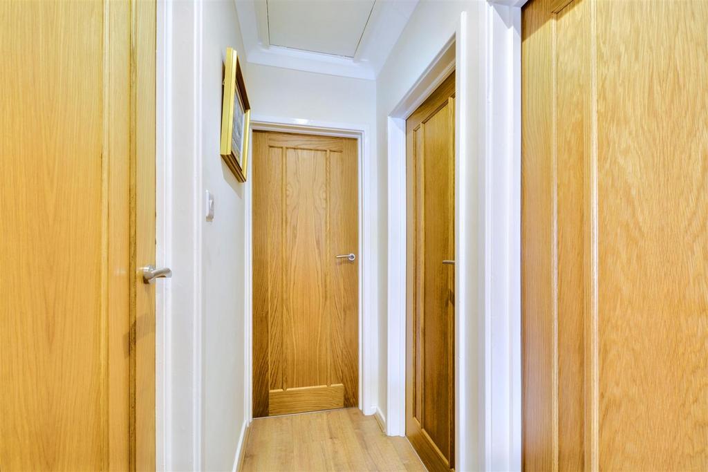Entrance Hall 3.jpeg
