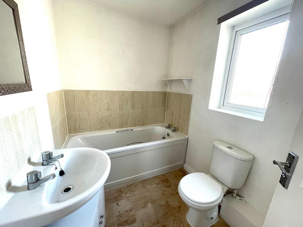 Bathroom.JPG