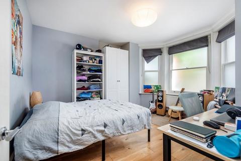 Basement Flat, 5 Larden Road, London, W3 7ST