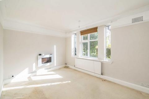 2 bedroom flat for sale, Rosemary Gardens, London SW14
