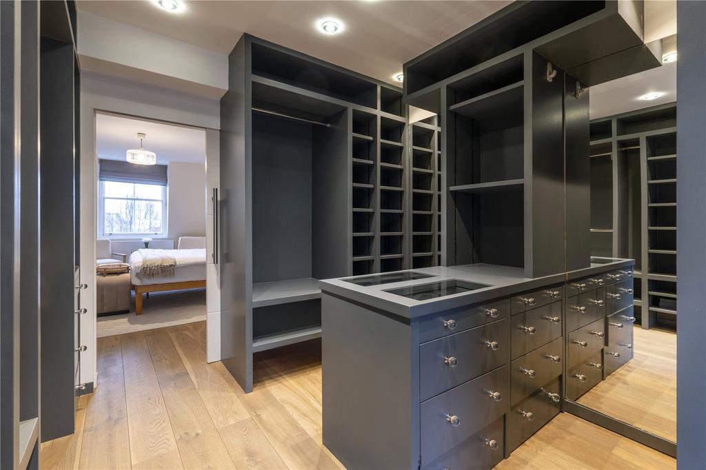 Dressing Room