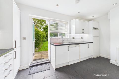 3 bedroom end of terrace house for sale, Shorts Croft, London NW9