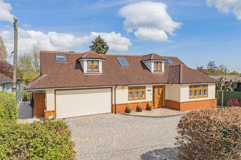 Briar Glen Ship Road, West Hanningfield, Chelmsford, CM2 8UZ