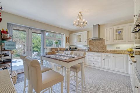 Briar Glen Ship Road, West Hanningfield, Chelmsford, CM2 8UZ