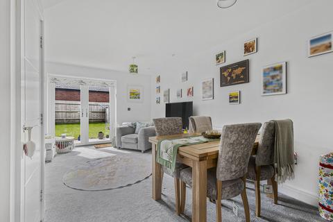undefined, Chatham Close, Upper Heyford, OX25