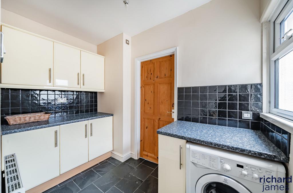 366cb42101184a2f9720f53de6488901