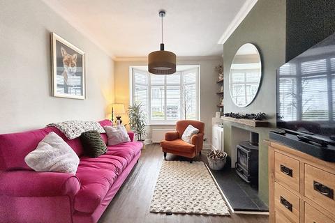 2 bedroom end of terrace house to rent, Hazelhurst Road, Manchester M28