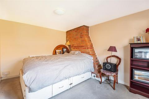 5 Adelaide Square, Bedford, MK40 2RN