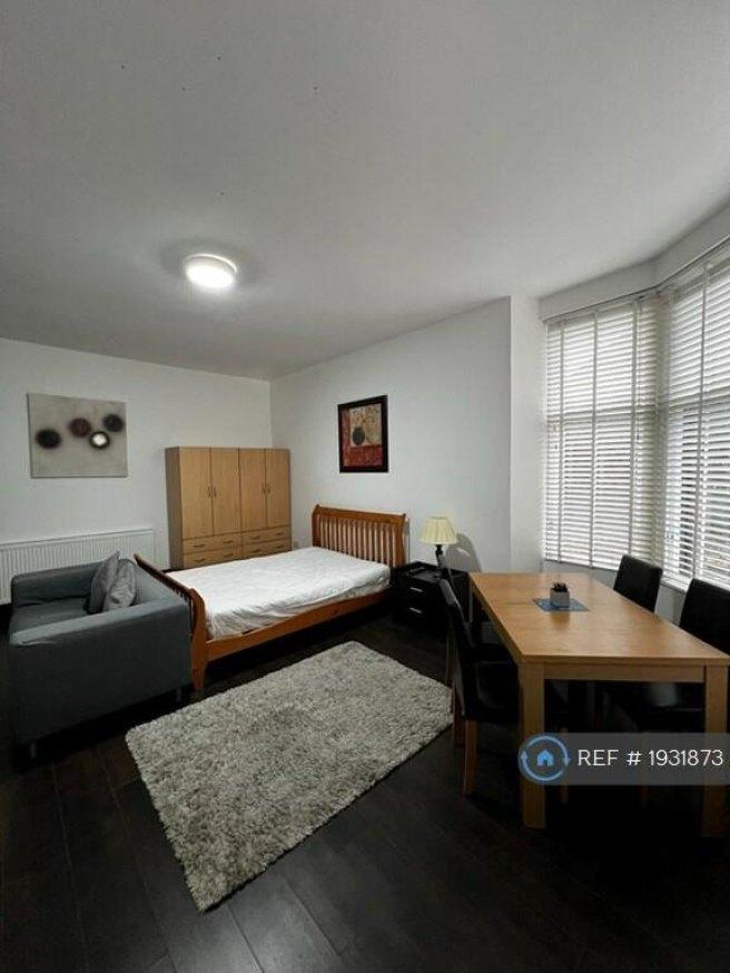 Paisley-rd-west-g51-1rn-970585