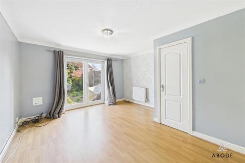 2 bedroom townhouse to rent, Blakeley Close, Rugeley WS15
