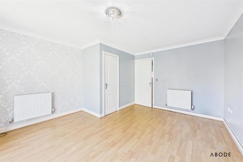 2 bedroom townhouse to rent, Blakeley Close, Rugeley WS15