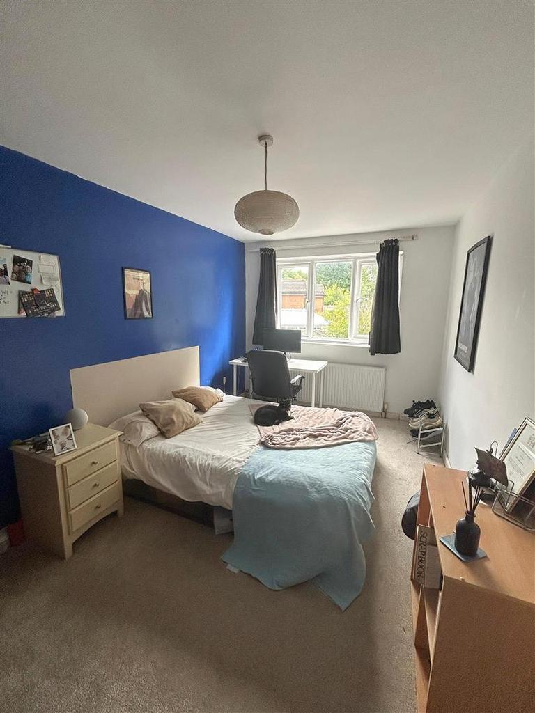 Bedroom1.jpg