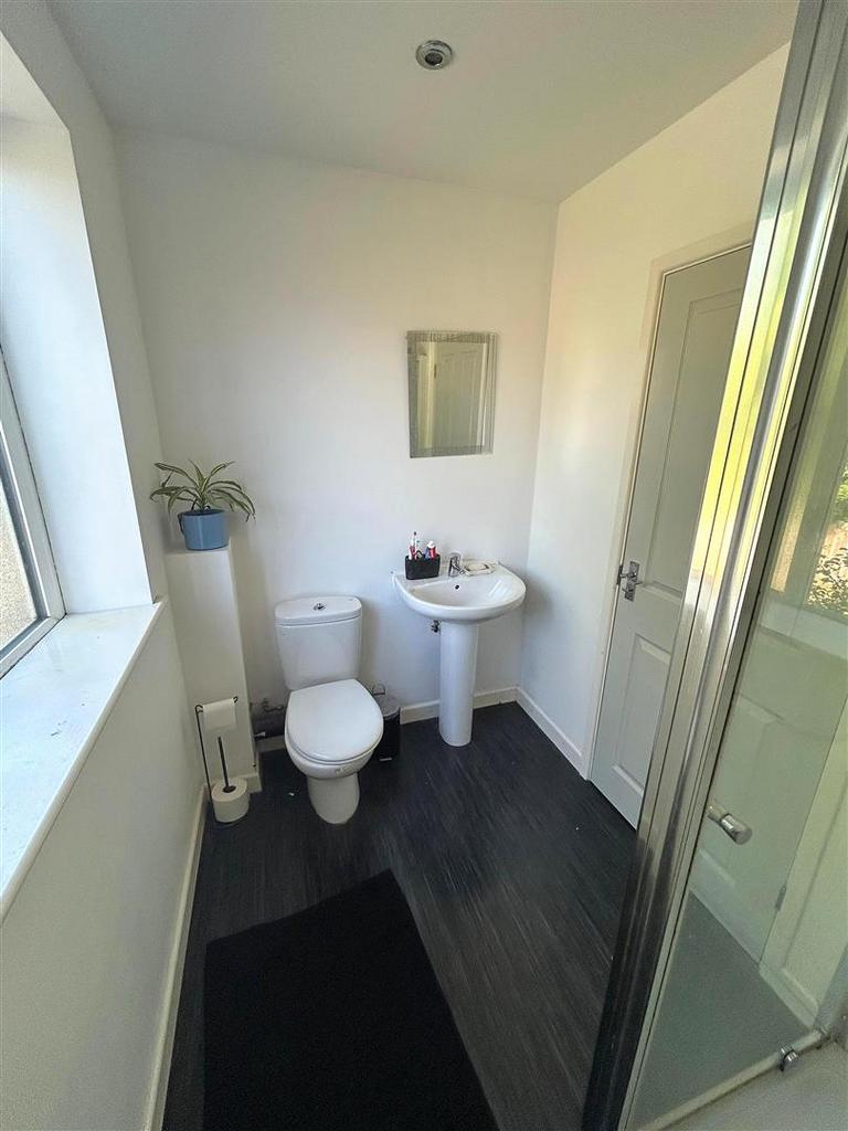 Ensuite2.jpg