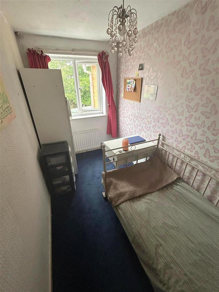 Bedroom4 2.jpg