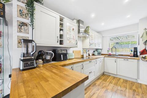 4 bedroom end of terrace house for sale, Queens Avenue, Ilfracombe EX34