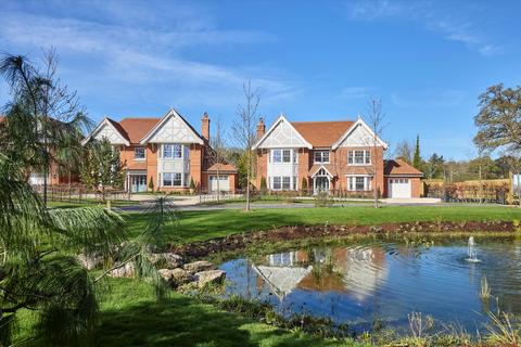 5 bedroom detached house for sale, Charleston Place, Hayes Grove, Shiplake, RG9.