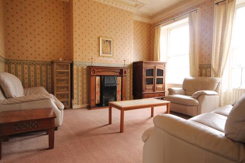 2 bedroom apartment to rent, St Thomas Crescent, City Centre