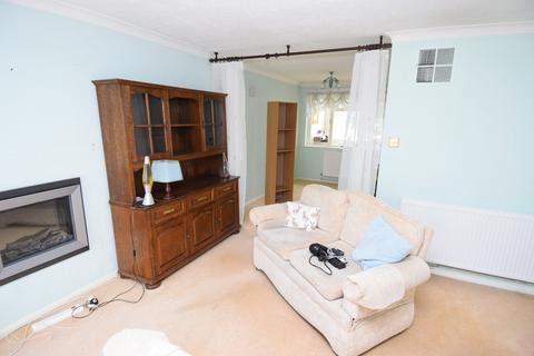 3 bedroom semi-detached house for sale, Glendale Road, Durrington, SP4 8EP