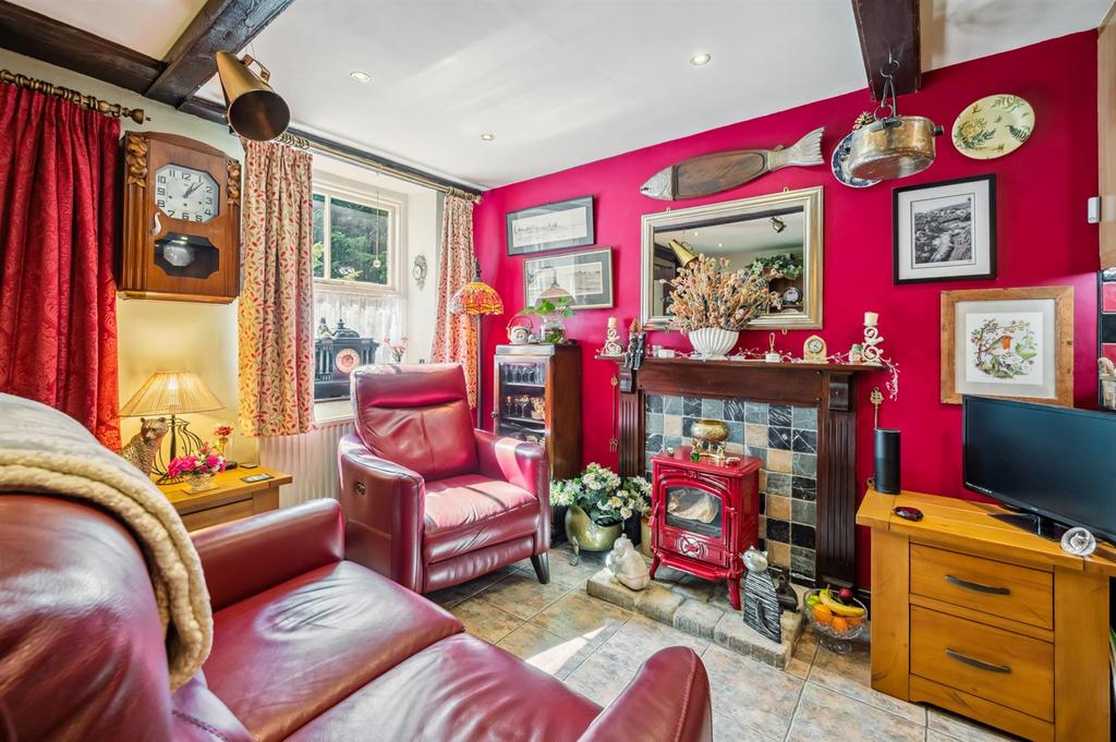 Lounge - fireplace.jpg