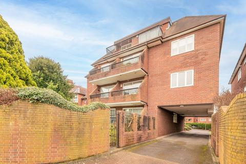 3 bedroom flat for sale, Hendon Lane, Church End, London, N3