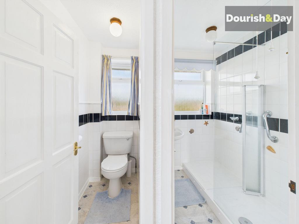 Upstairs Shower & WC