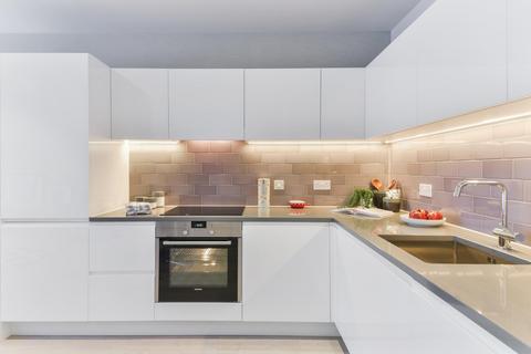 2 bedroom apartment to rent, Windlass House, Royal Wharf, London, E16