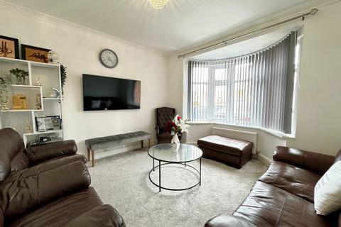 5 bedroom semi-detached house for sale, Earls Drive, Newcastle upon Tyne, NE15