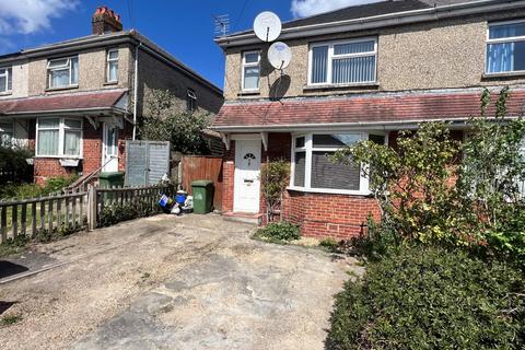 3 bedroom semi-detached house to rent, Carnation Road, Hampshire SO16