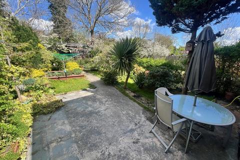 3 bedroom semi-detached house to rent, Carnation Road, Hampshire SO16