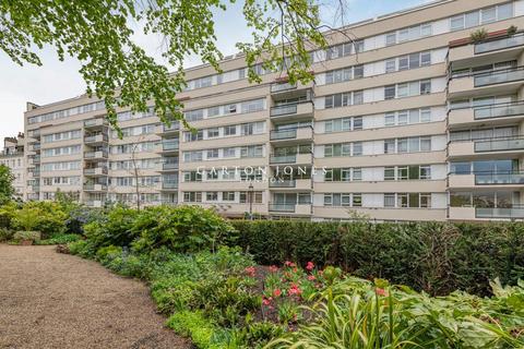 3 bedroom flat for sale, Sussex Square, London W2